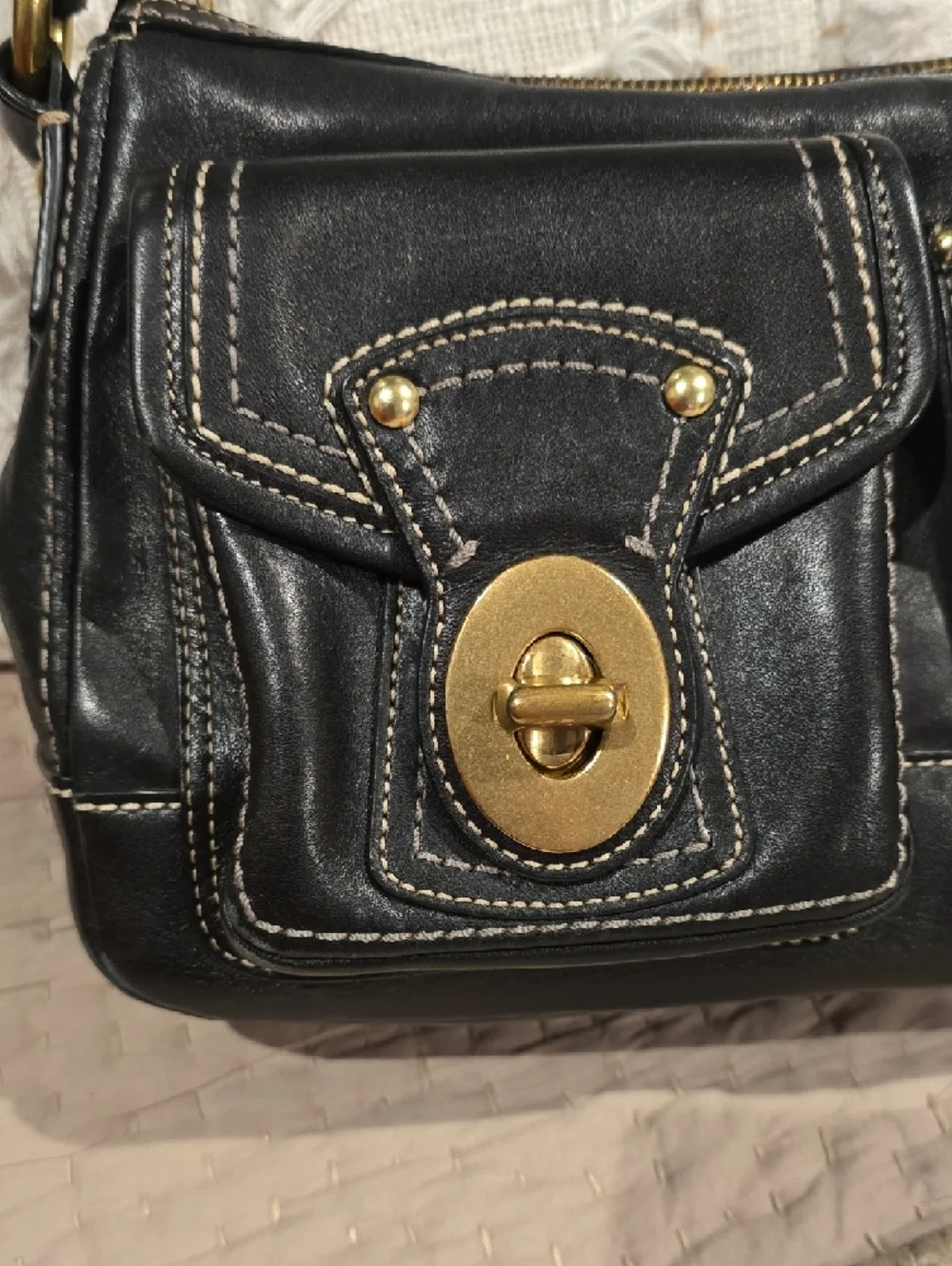 Black Leather Shoulder Bag with Front Turn-Lock Pockets - Picture 9 of 10